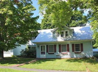 207 3rd St, Shawangunk, NY 12589
