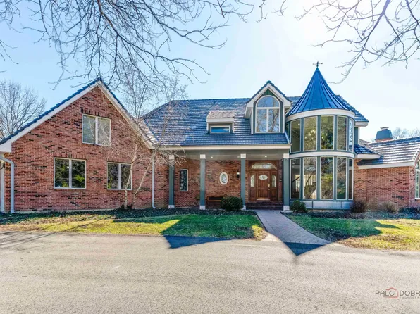 26012 W State Route 22, Barrington, IL 60010