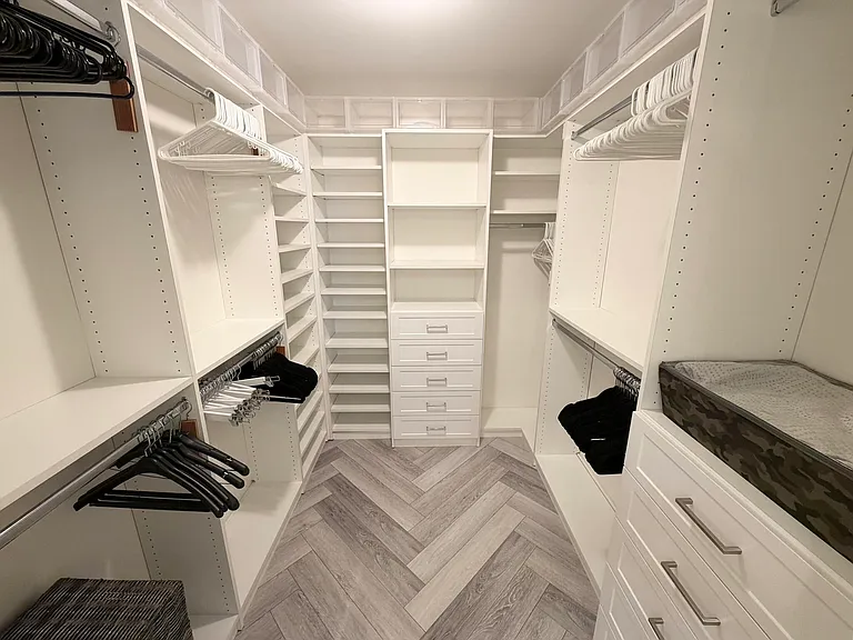 300 S Biscayne Blvd #T-2208 — Photo 8