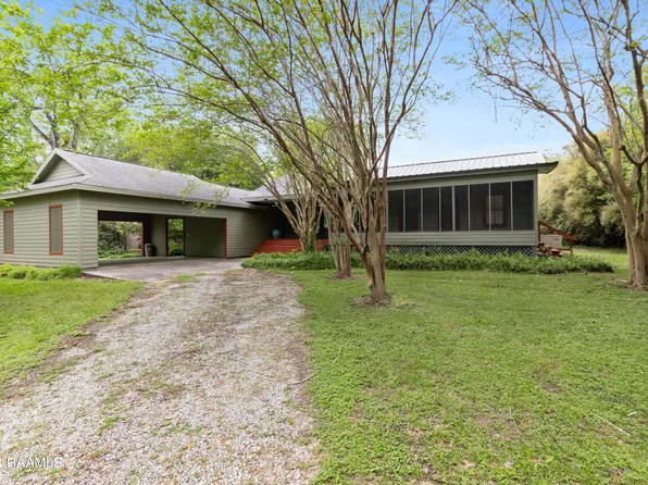2211 Atchafalaya River Hwy, Breaux Bridge, LA 70517