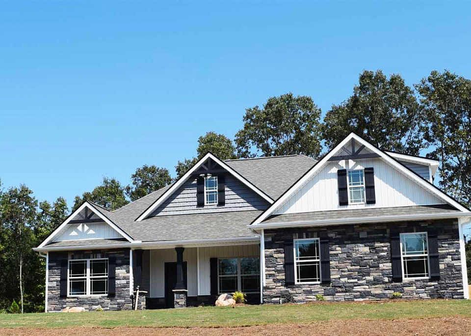 1st image of 107 Stoneridge Dr
