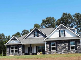 107 Stoneridge Dr, Chesnee, SC 29323