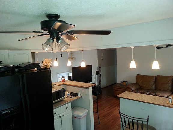 4th image of 162 Shenandoah Blvd
