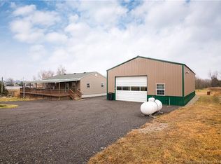 8697 Charles Davis Rd NW, Ramsey, IN 47166