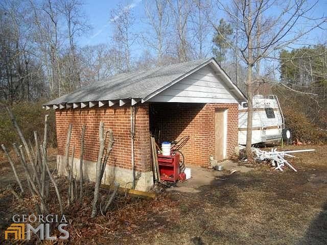 2nd image of 610 McBrayer Rd