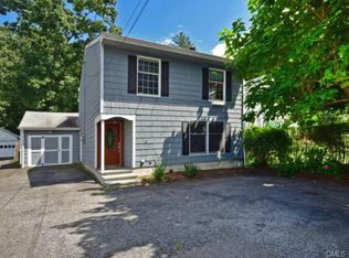 81 Hoyt St, Darien, CT 06820