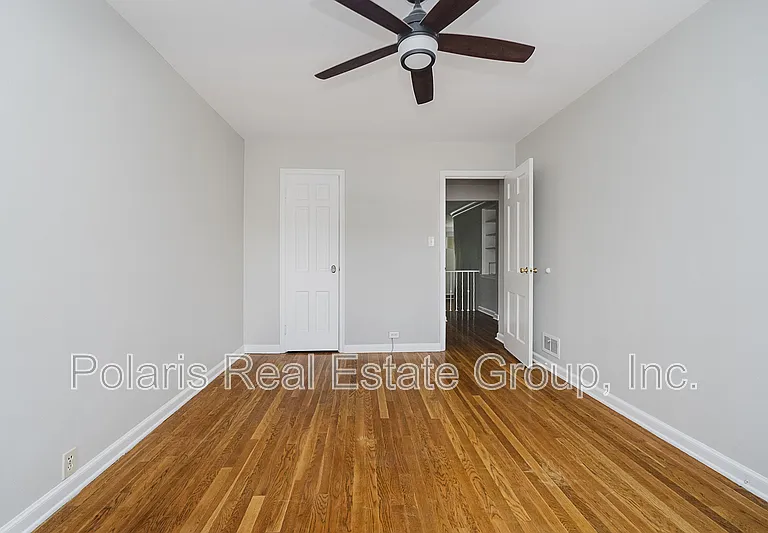 3346 Fall Creek Pkwy — Photo 18