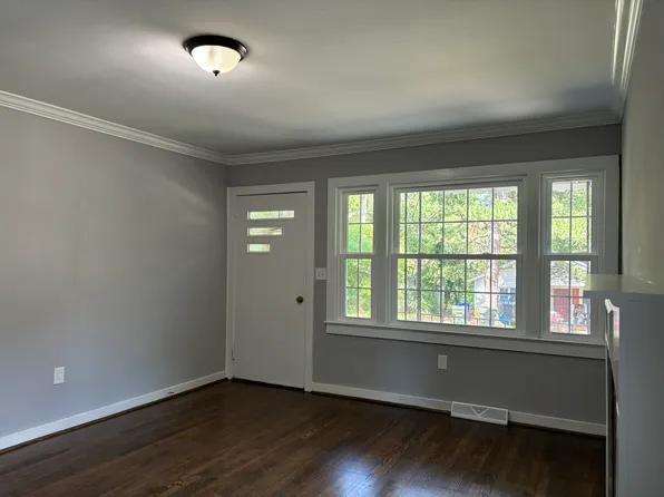 8 Bridwell Ave, Greenville, SC 29607