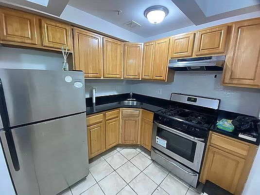 1st image of 345A Bleecker St #1A