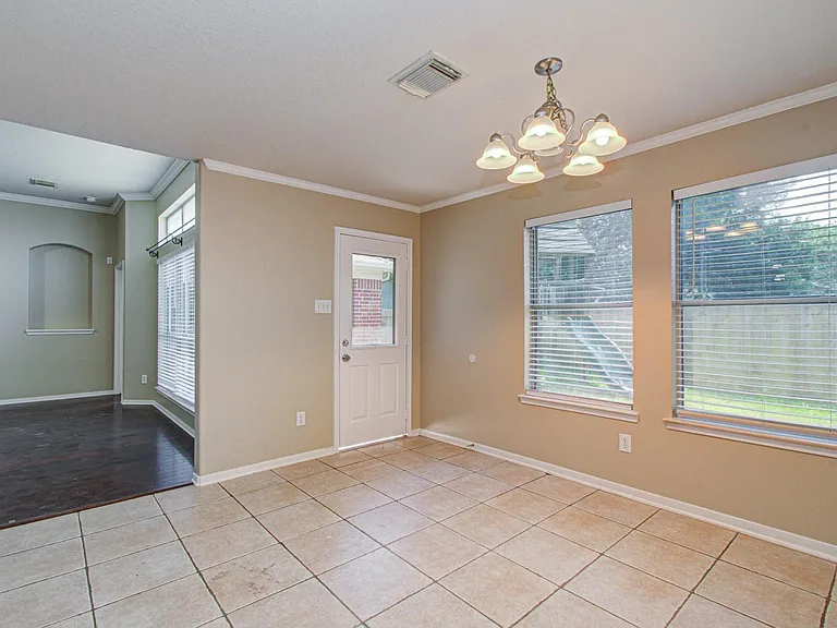 24203 Emory Green St — Photo 28
