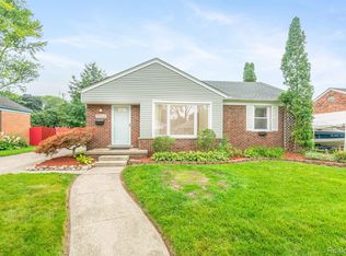 17001 Centralia, Redford, MI 48240