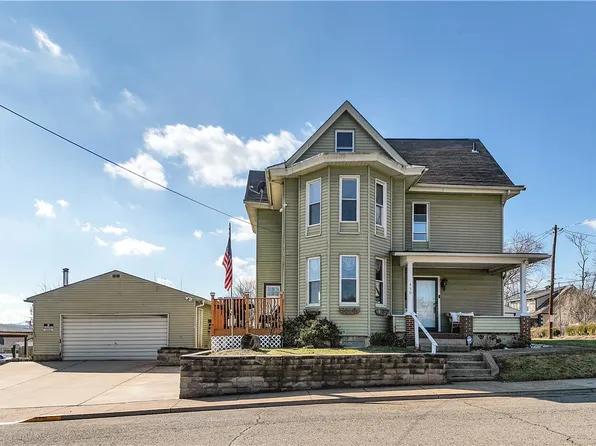 450 Pennsylvania Ave, Rochester, PA 15074