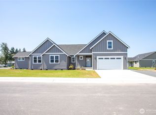 400 W 3rd St #B, Sumas, WA 98247