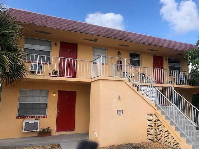 1st image of 1417 N Federal Hwy APT 4