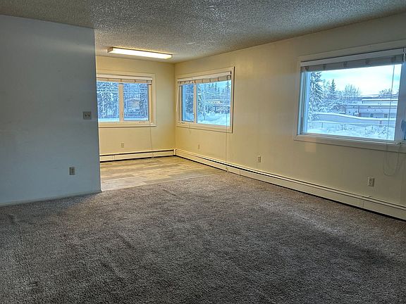 5th image of 1029 Aurora Dr #4