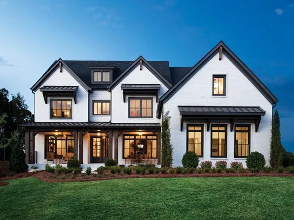 17180 River Overlook Dr, Roswell, GA 30075