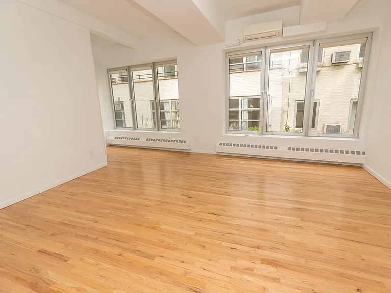 80 Nassau St #4A — Photo 14
