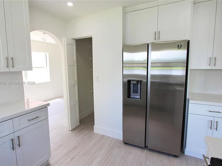 239 NW 107th Ave — Photo 2