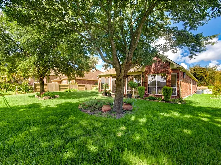 11422 Carson Field Ln — Photo 43