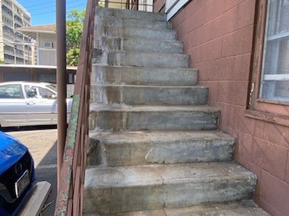 honolulu-hawaii-82426513 picture