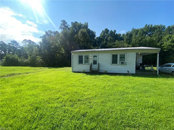 300 Lummis Rd APT D, Suffolk, VA 23434