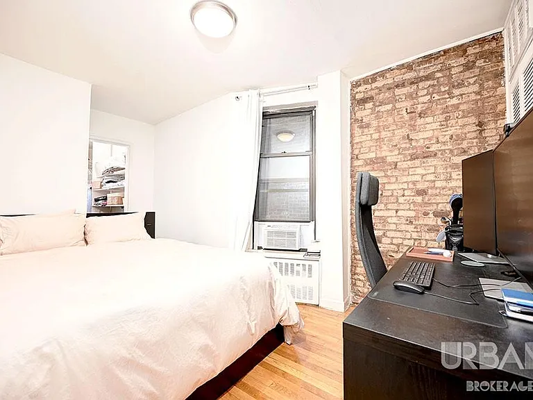 35 Grove St #5M — Photo 6