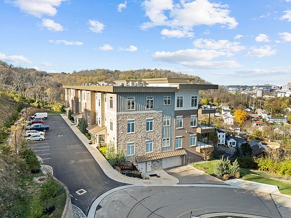 3rd image of 1140 Shavano Dr #24