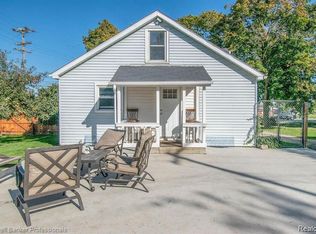 4316 Huron St, North Branch, MI 48461
