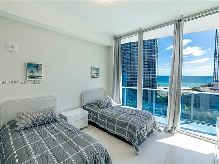 17550 Collins Ave #703 — Photo 31