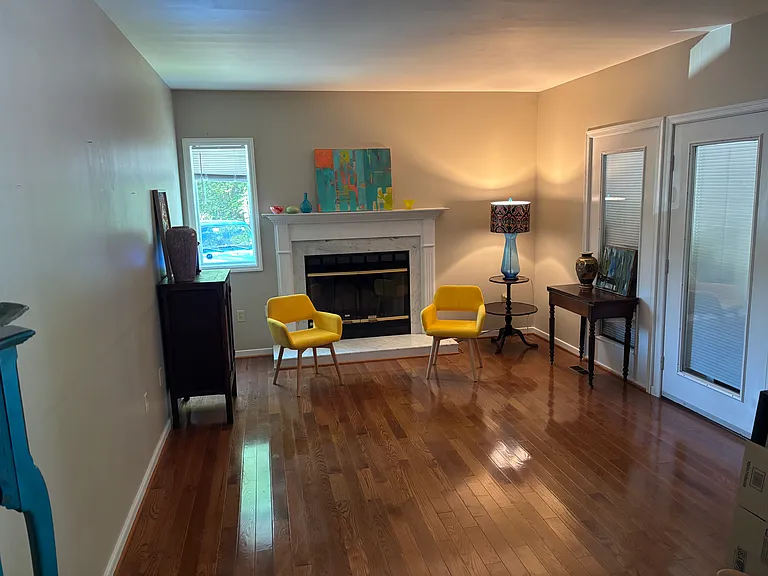 114 Boscobel Rd — Photo 5