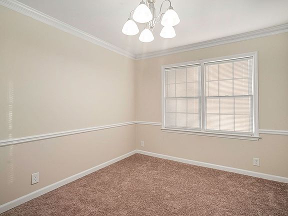 4th image of 3845 Woodyhill Dr