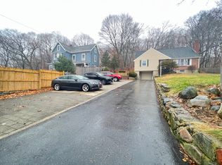 366 Waverley Oaks Rd, Waltham, MA 02452