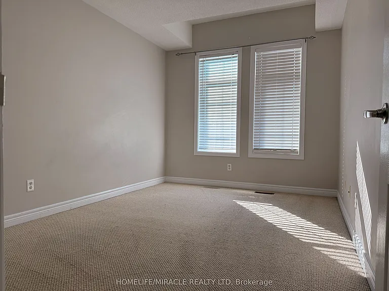 98 Marycroft Ct — Photo 11