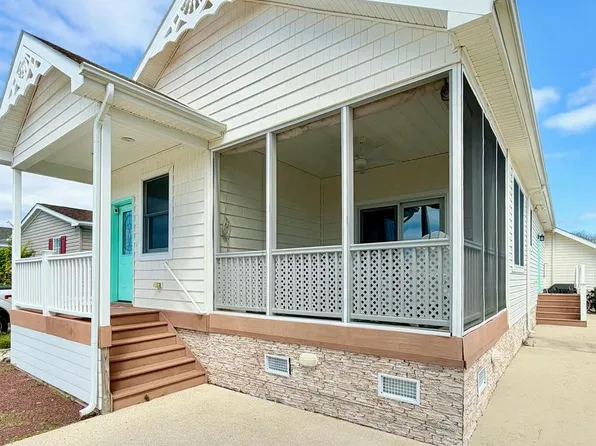 112 Sandy Hill Dr, Ocean City, MD 21842