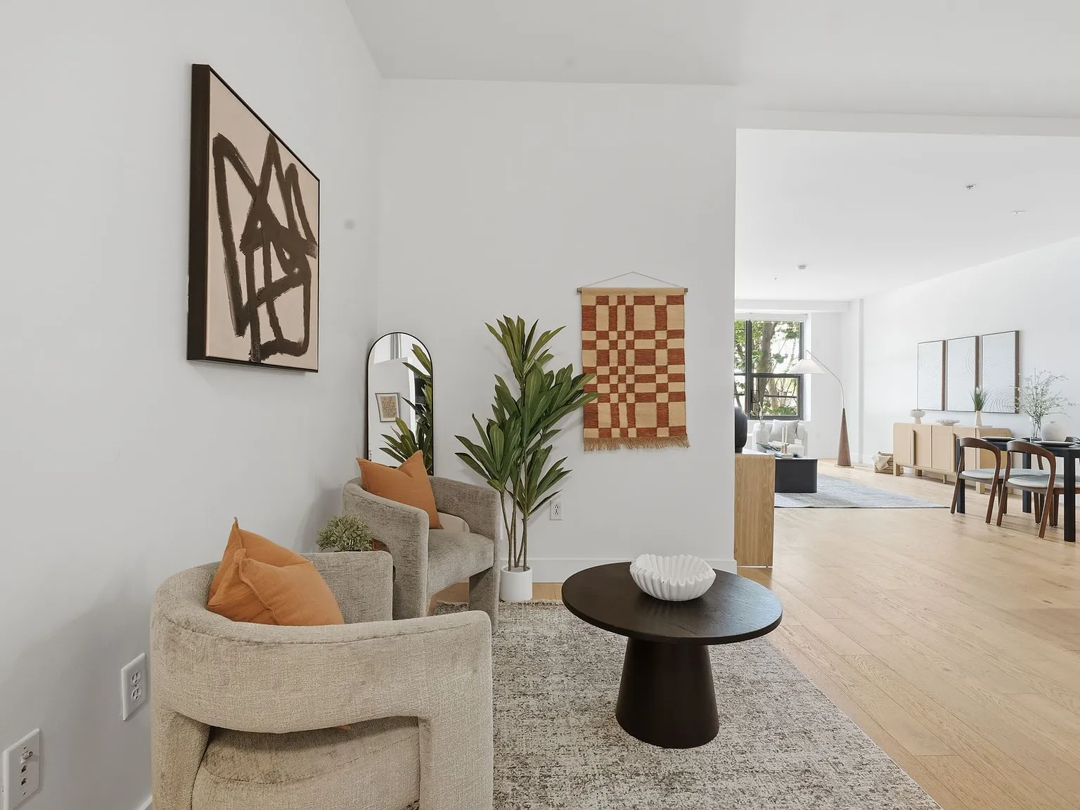 1 bed, 1051 sqft, $3,150 — Photo 2