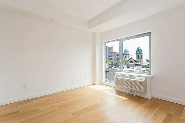 Rented by MNS | media 12