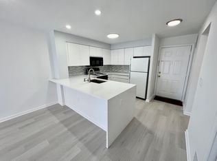 404 Williams Ct, Edgewater, NJ 07020
