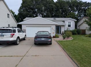 6400 45th Pl N, Crystal, MN 55428