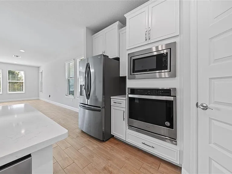15537 Mango Isle St — Photo 27