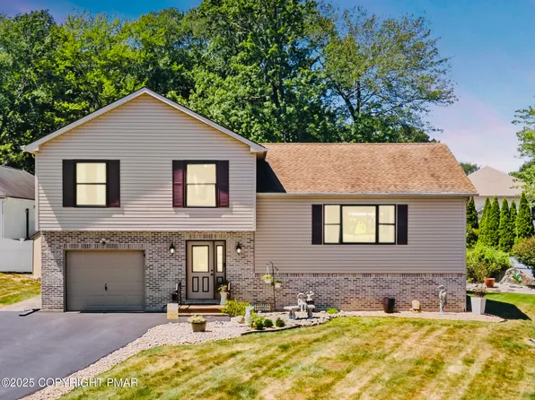 1232 Wade Ct W, Stroudsburg, PA 18360