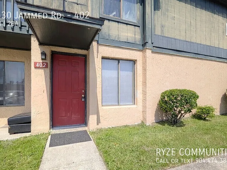 2630 Jammes Rd #402 — Photo 2