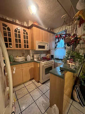 Sold by Compass | media 4