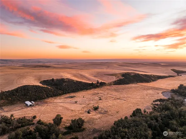 310 Seven Mile Place, Walla Walla, WA 99362