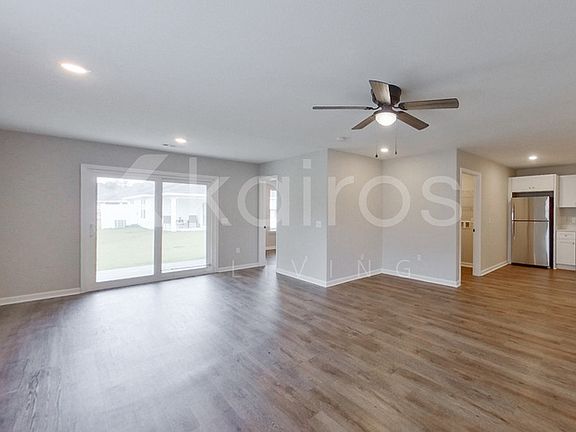 4th image of 122 Cottage Grove Rd