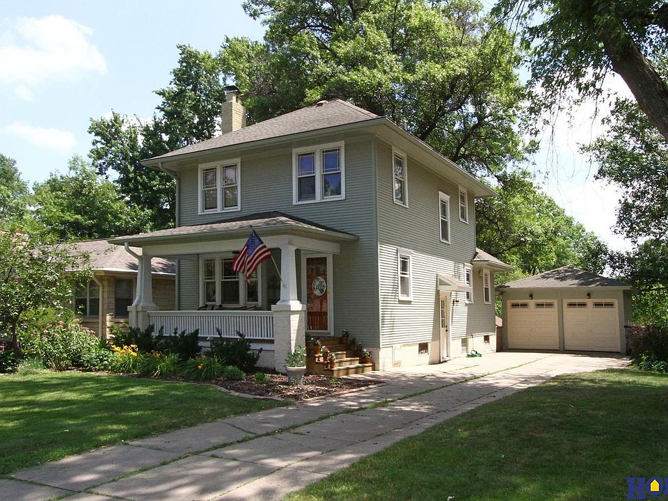 1st image of 2710 S 35th St