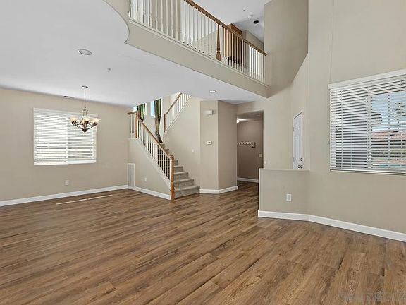 3rd image of 609 Paseo Rio