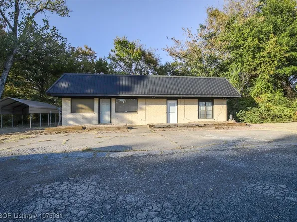 1003 E Broadway St, Spiro, OK 74959