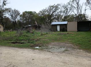 908 Peach St, Trinidad, TX 75163