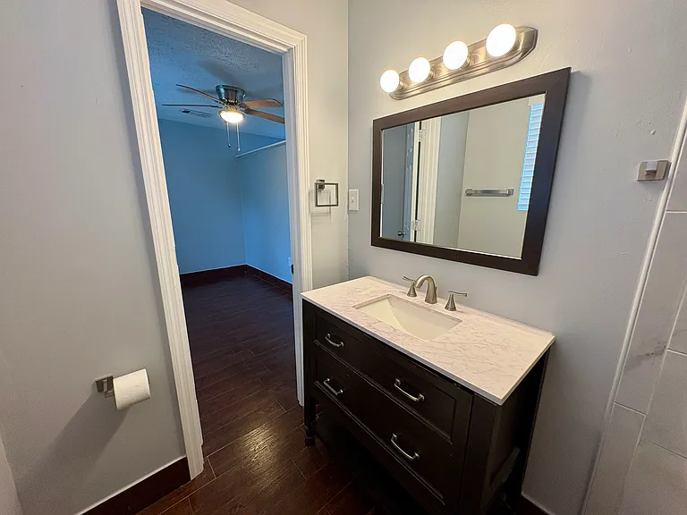 2177 Lake Dr #1 — Photo 7