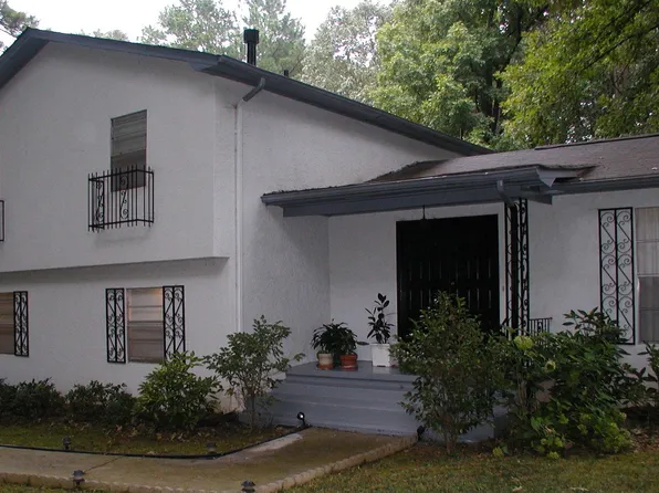 4645 Dunwoody Club Dr, Dunwoody, GA 30350